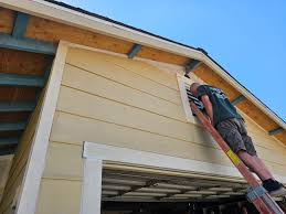 Best Custom Siding Design  in Charter Oak, CA